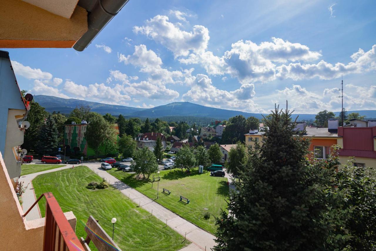 Duze W Centrum Z Widokiem Szklarska Poręba Exterior foto